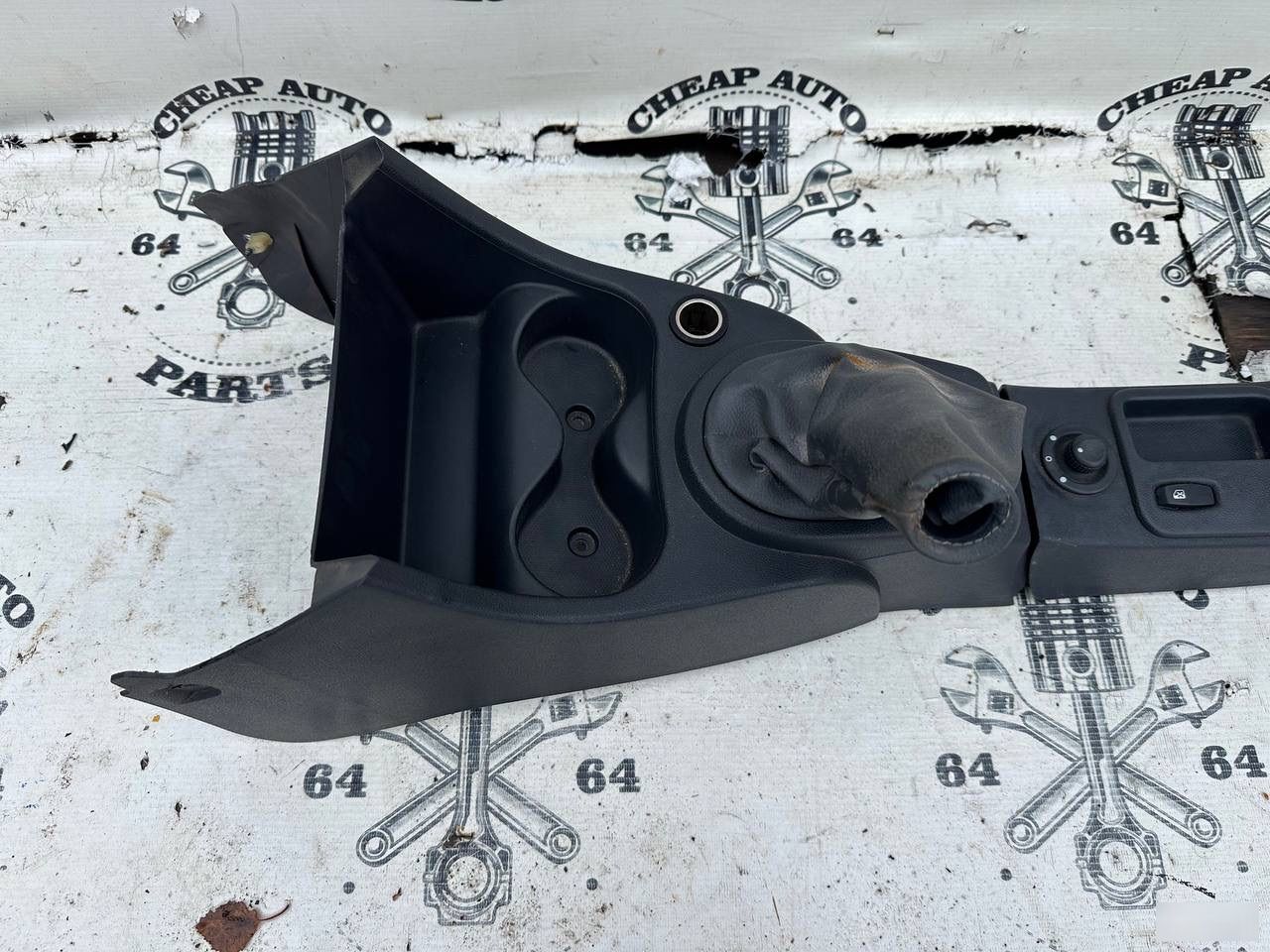 Центральная консоль - Фото 6