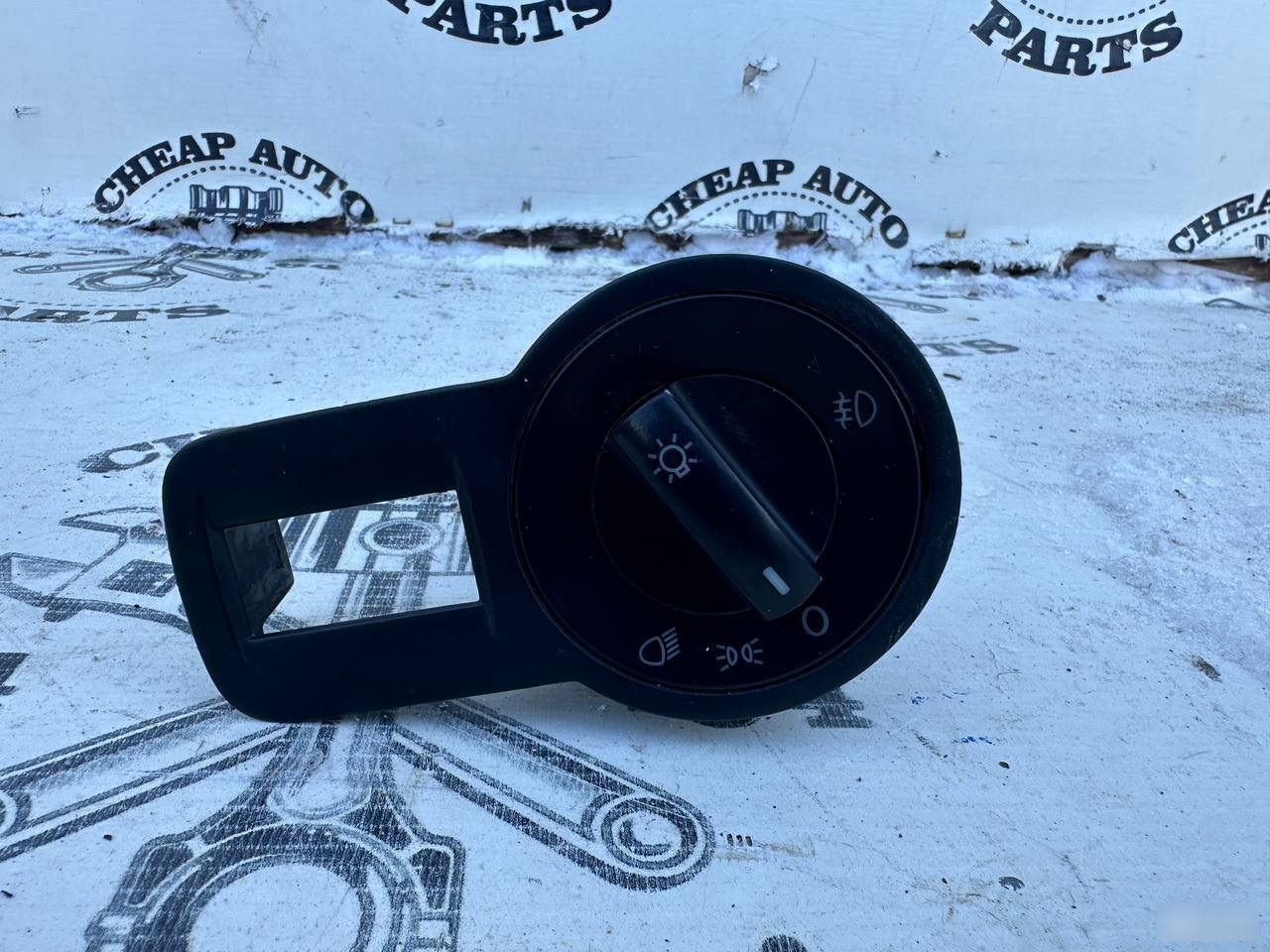 Переключатель света фар