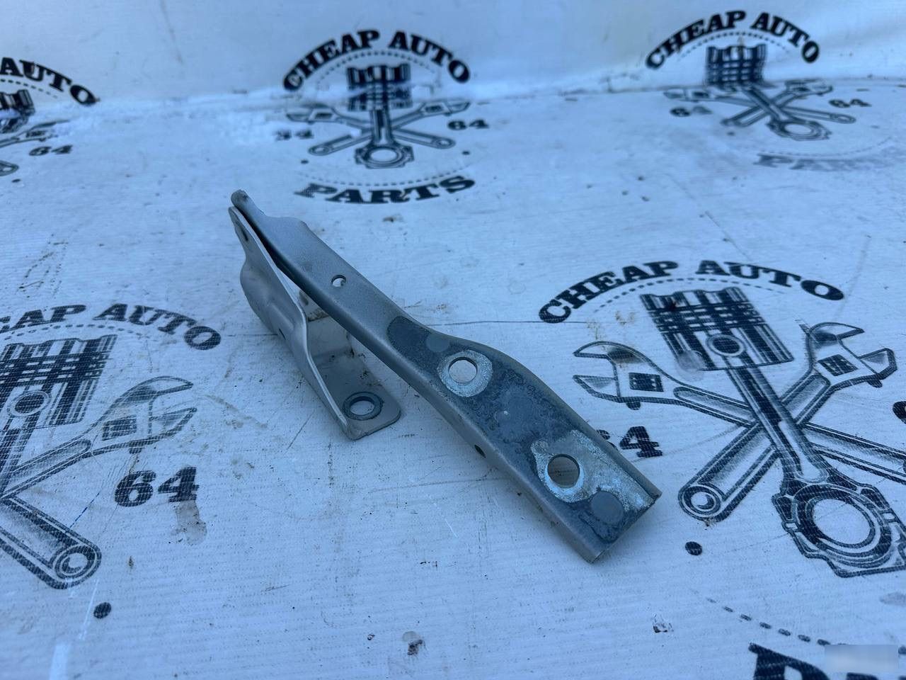 Петля капота - Фото 2