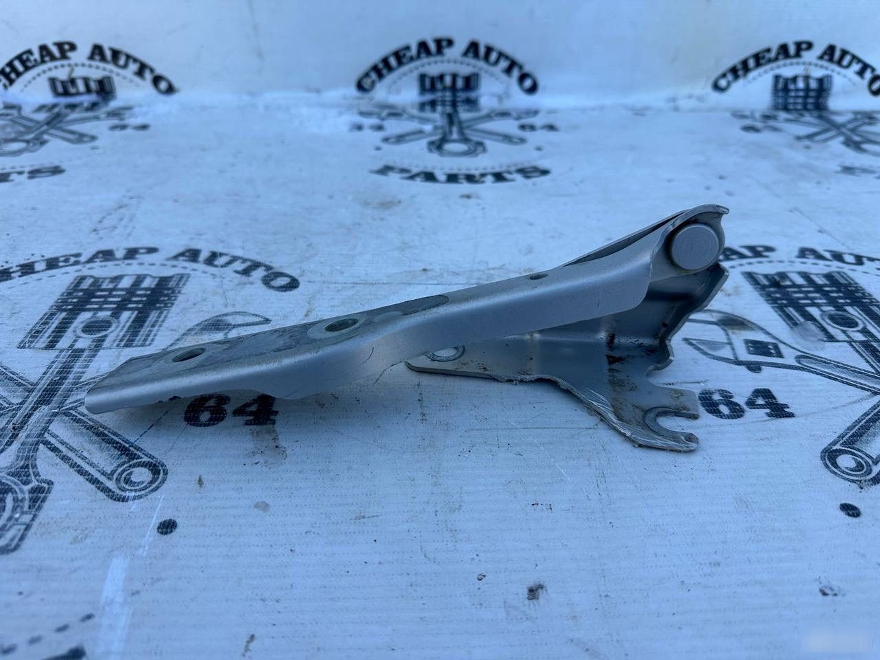 Петля капота - Фото 3