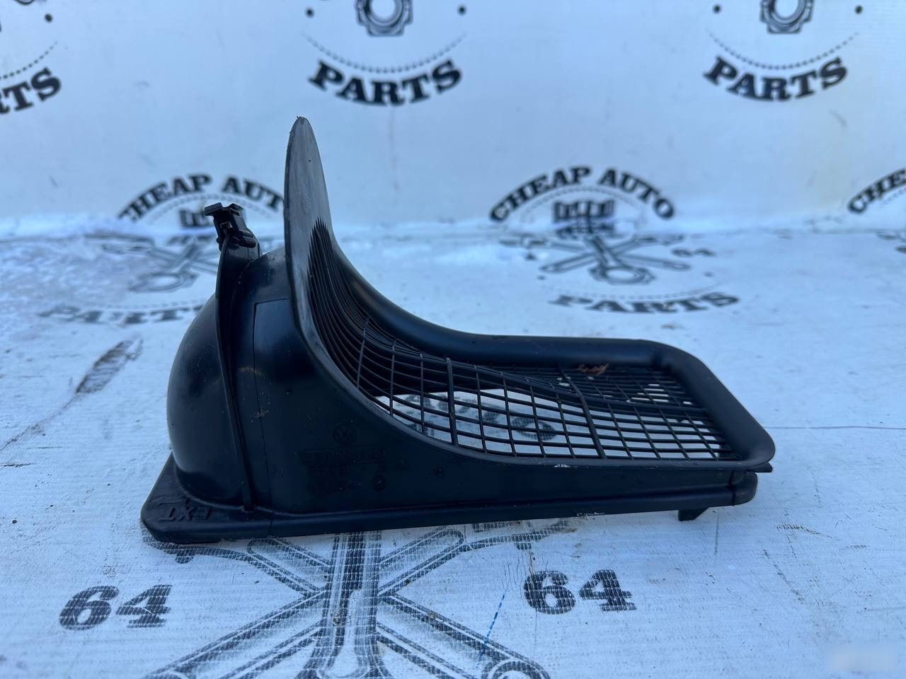 Решетка вентиляционная