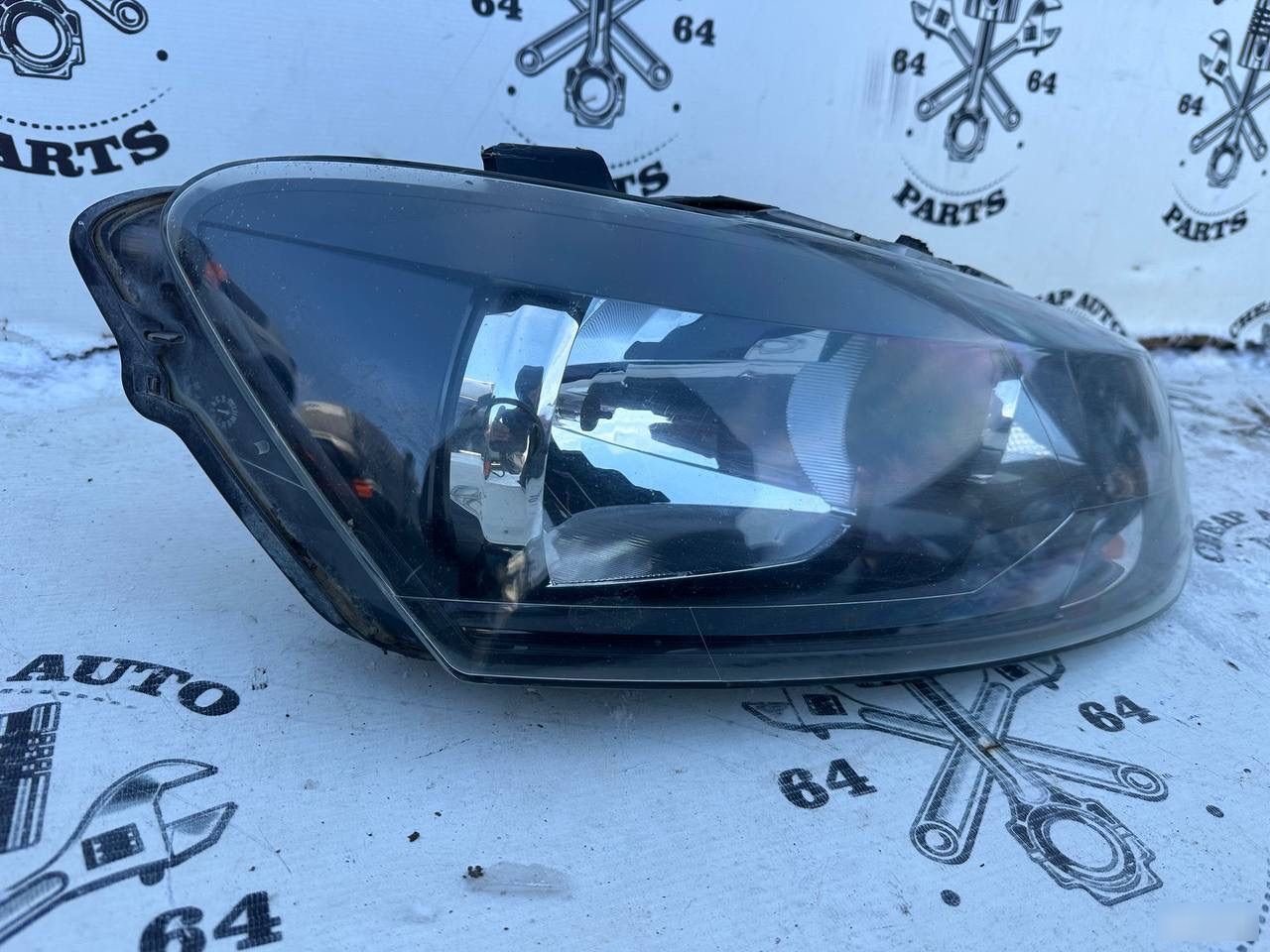 Стекло фары