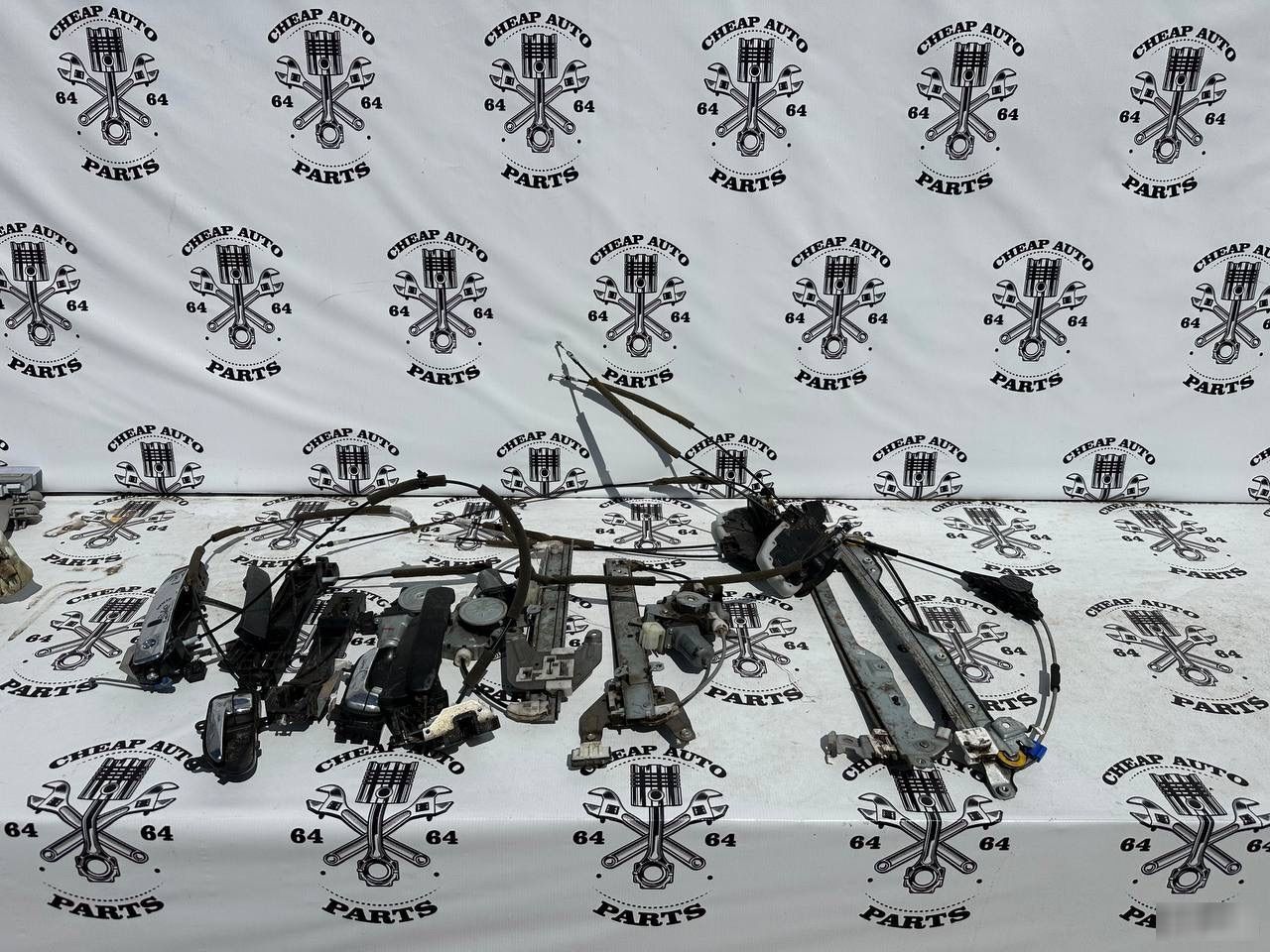 Комплектующие дверей