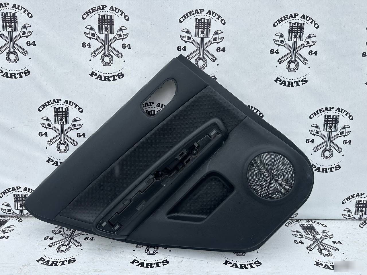 Обшивка двери