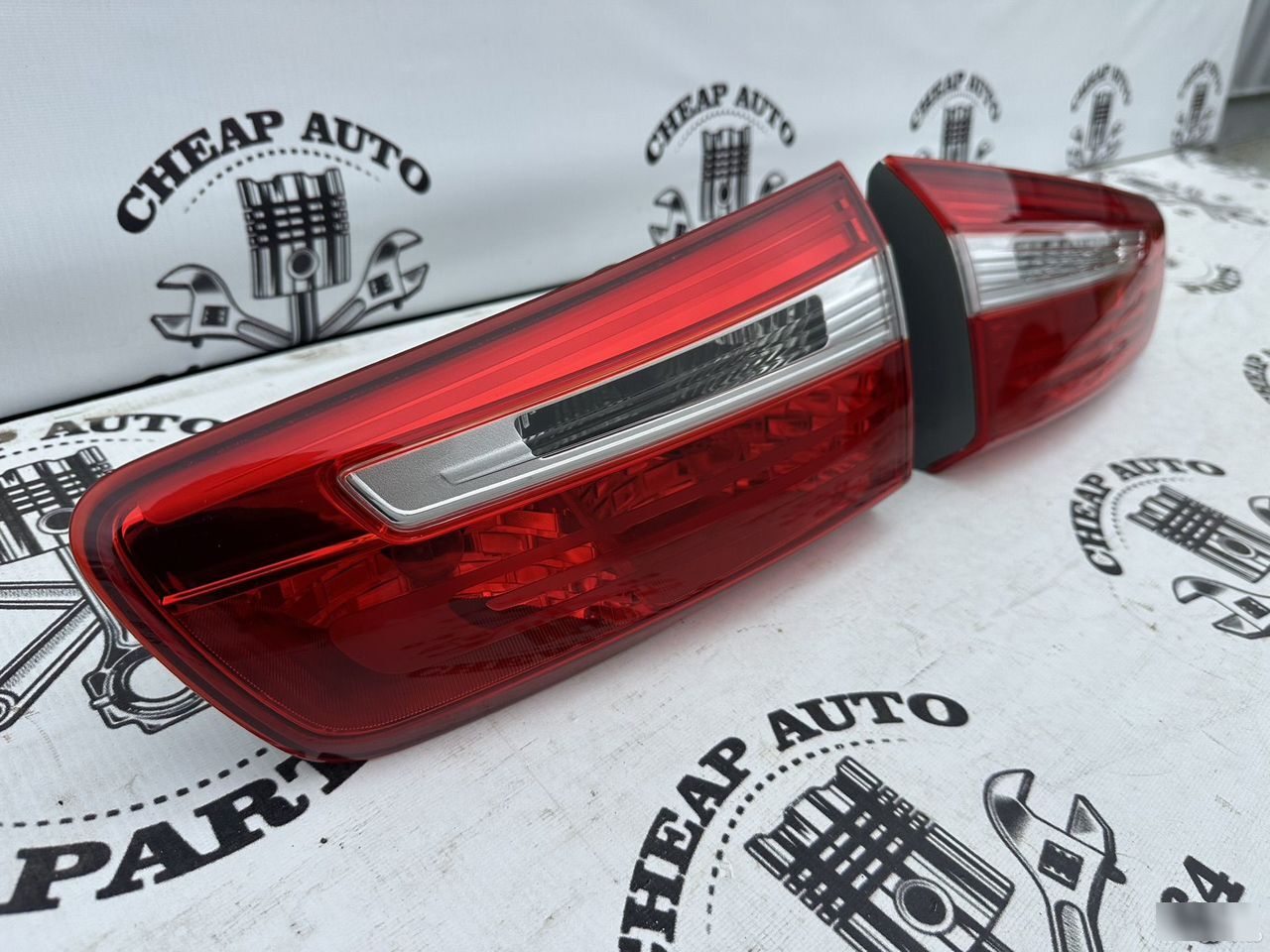 Фонари крышки багажника - Фото 6