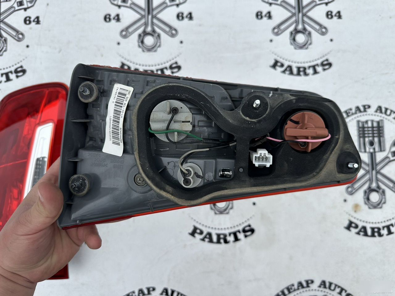 Фонари крышки багажника - Фото 10