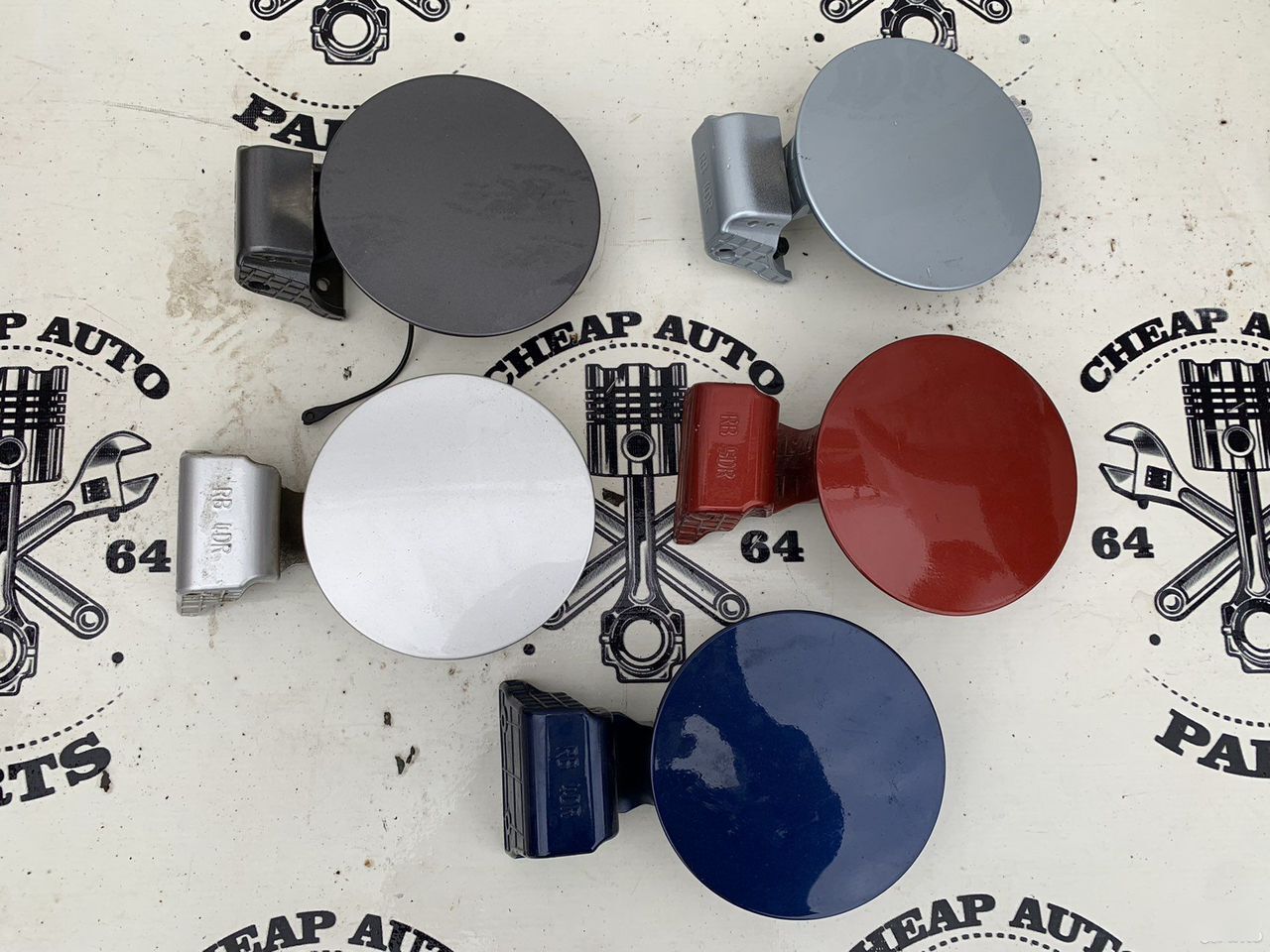 Лючок бензобака