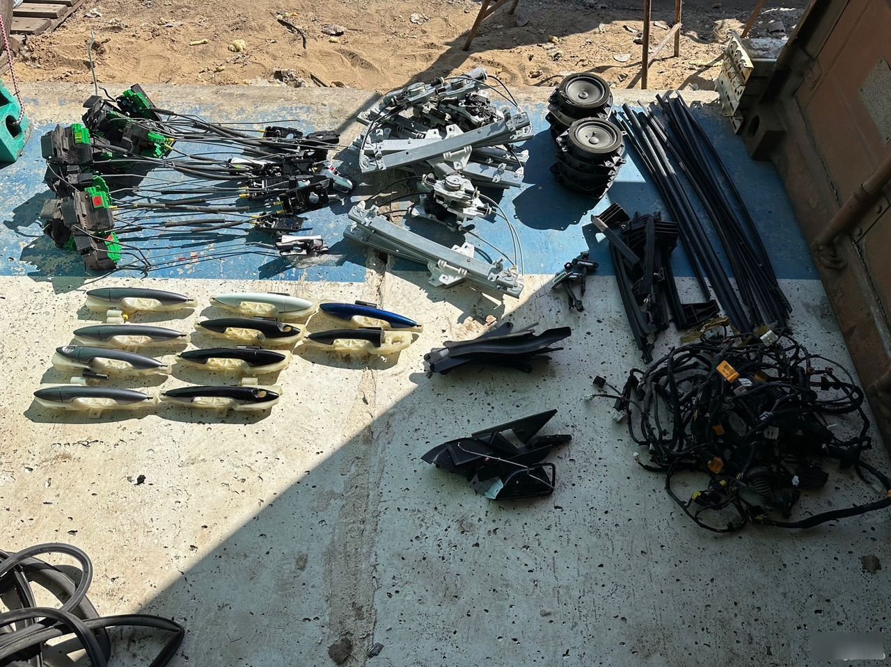 Комплектующие дверей - Фото 3