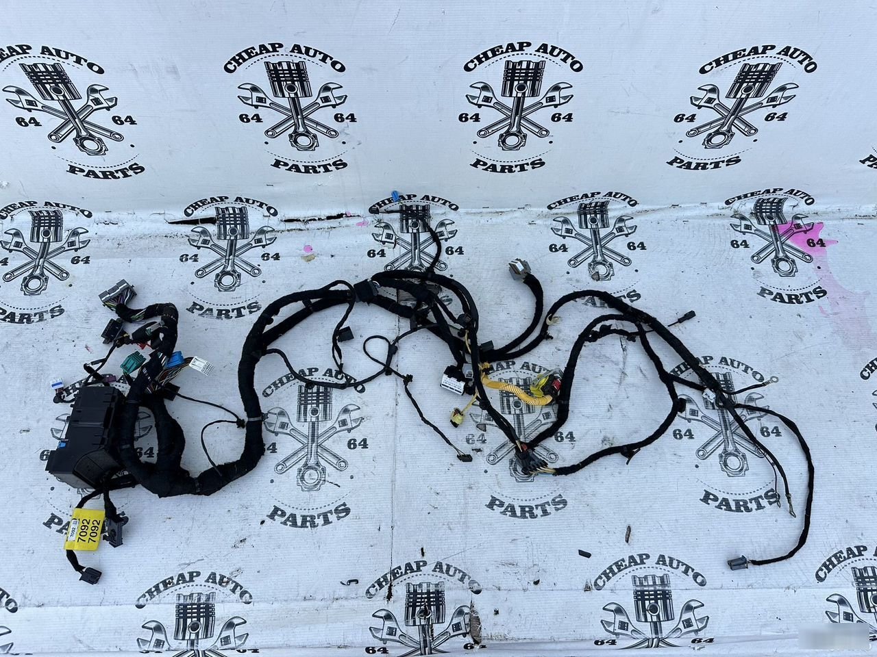 Блок предохранителей салона - Фото 3