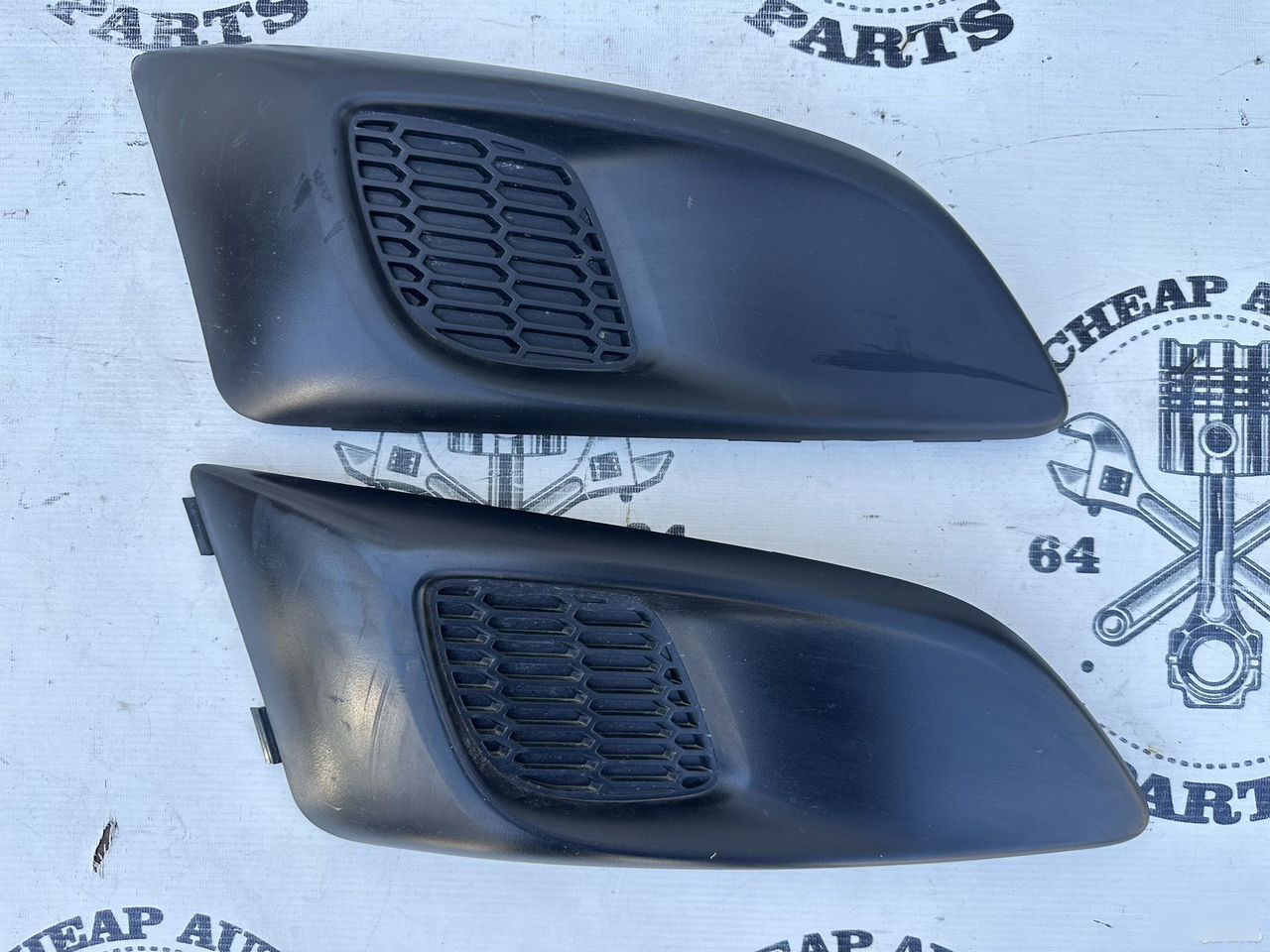 Заглушка ПТФ бампера