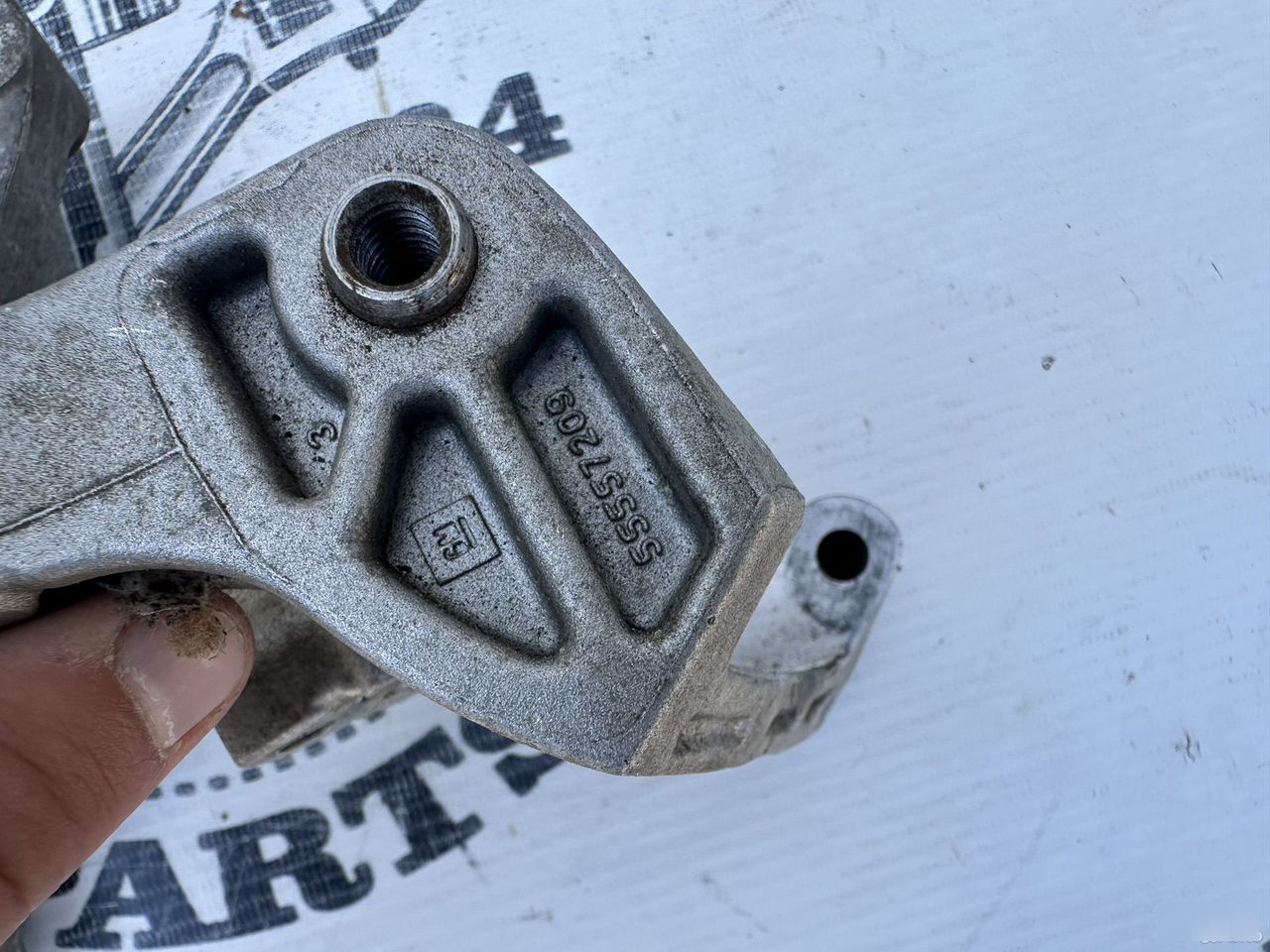 Кронштейн компрессора кондиционера - Фото 3