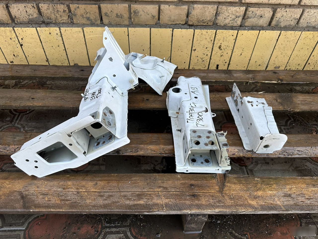 Куски лонжерона