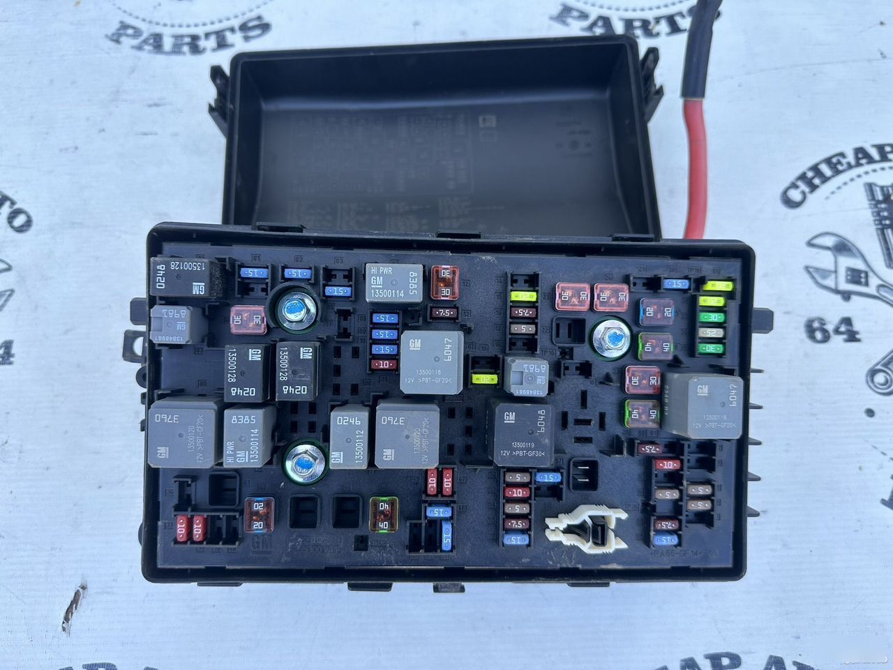 Блок предохранителей подкапотный - Фото 6