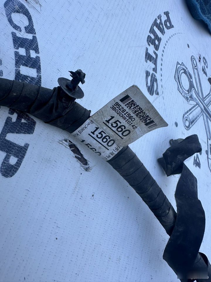 Клемма аккумулятора плюс - Фото 2