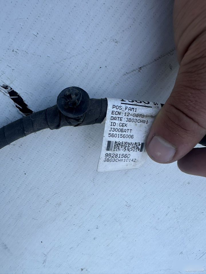 Клемма аккумулятора плюс - Фото 7