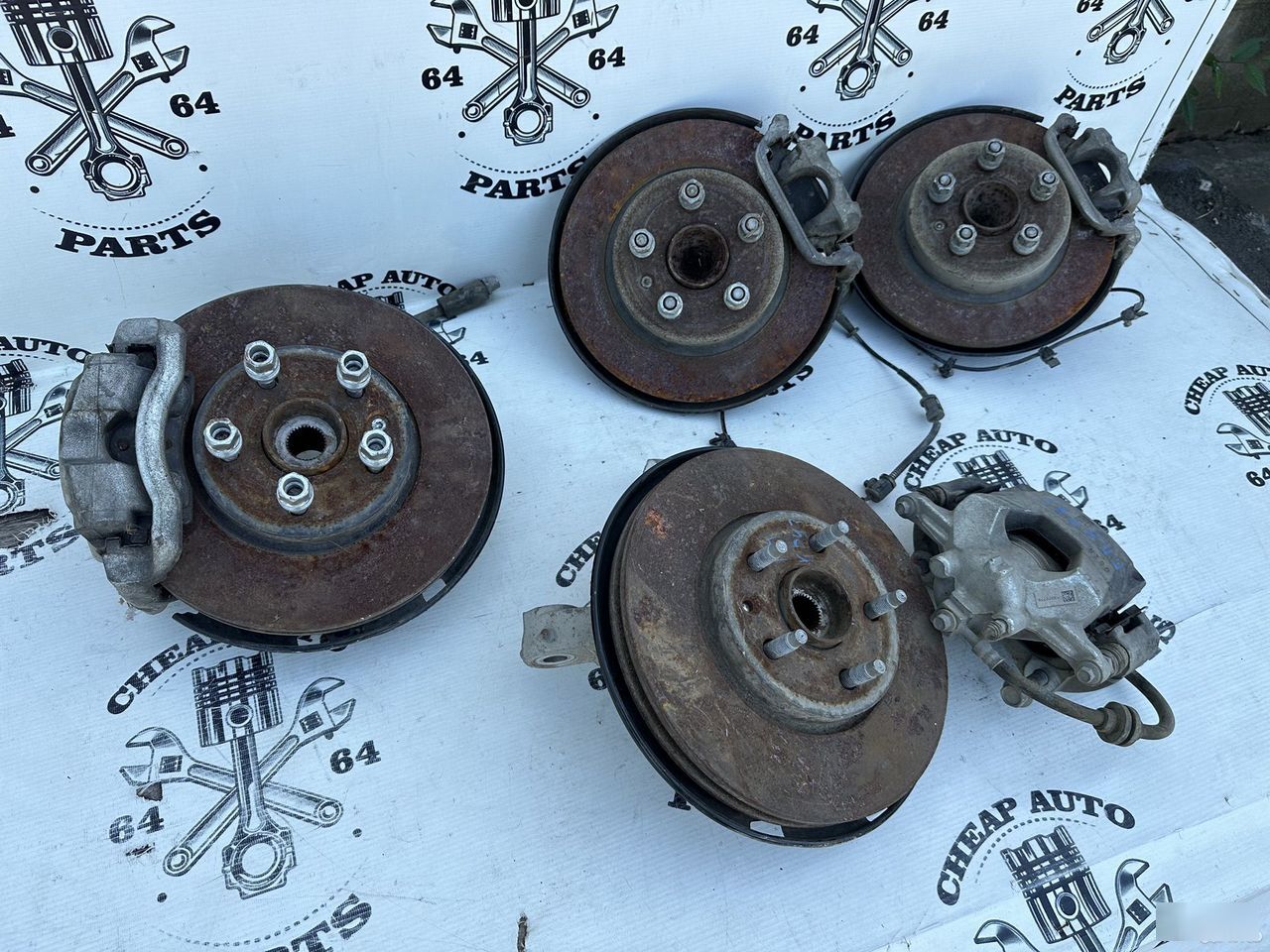 Кулак поворотный