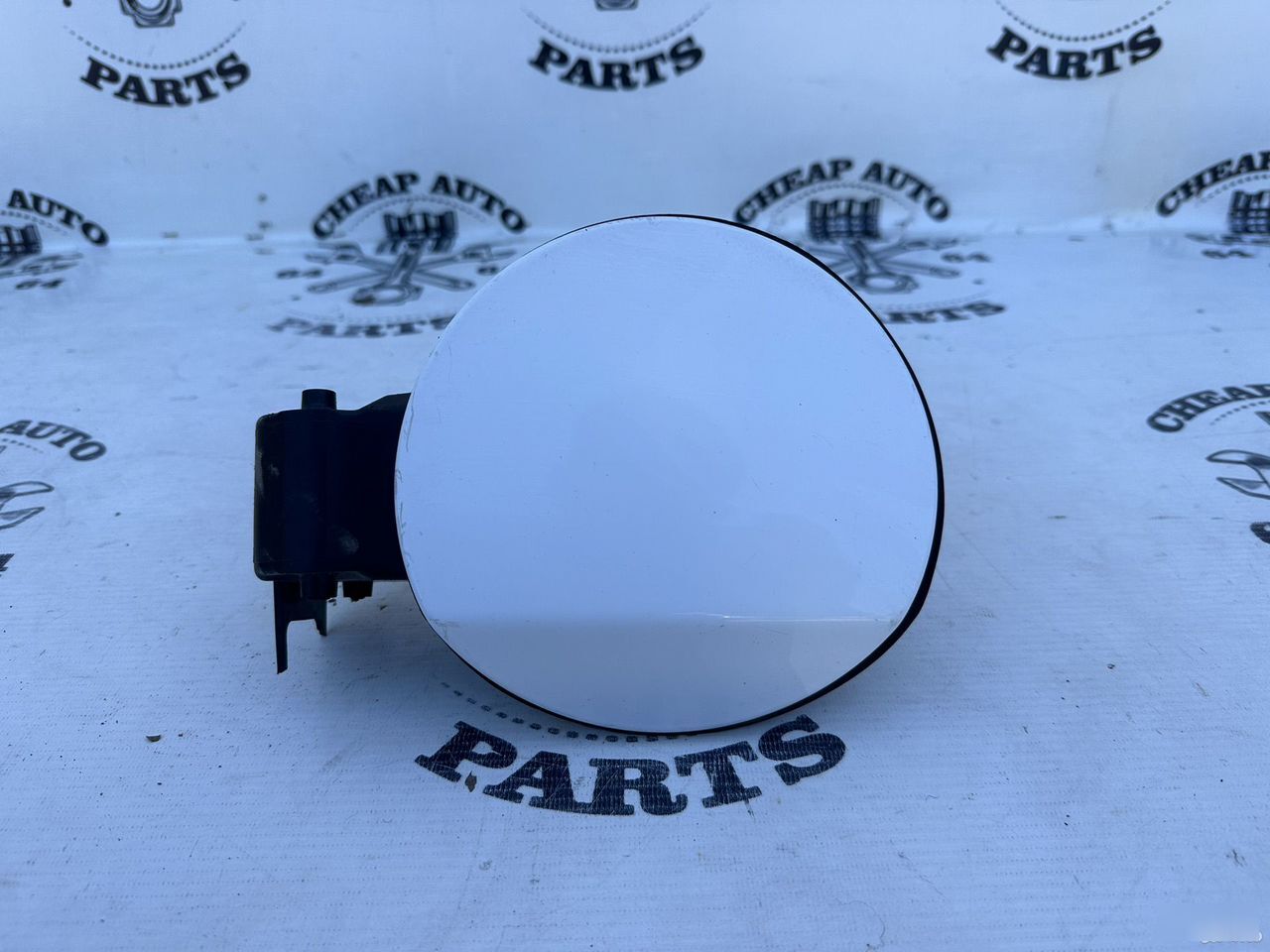 Лючок бензобака