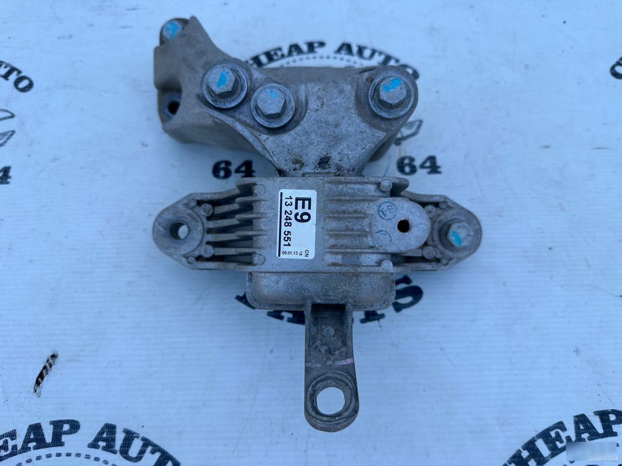 Подушка крепления двигателя