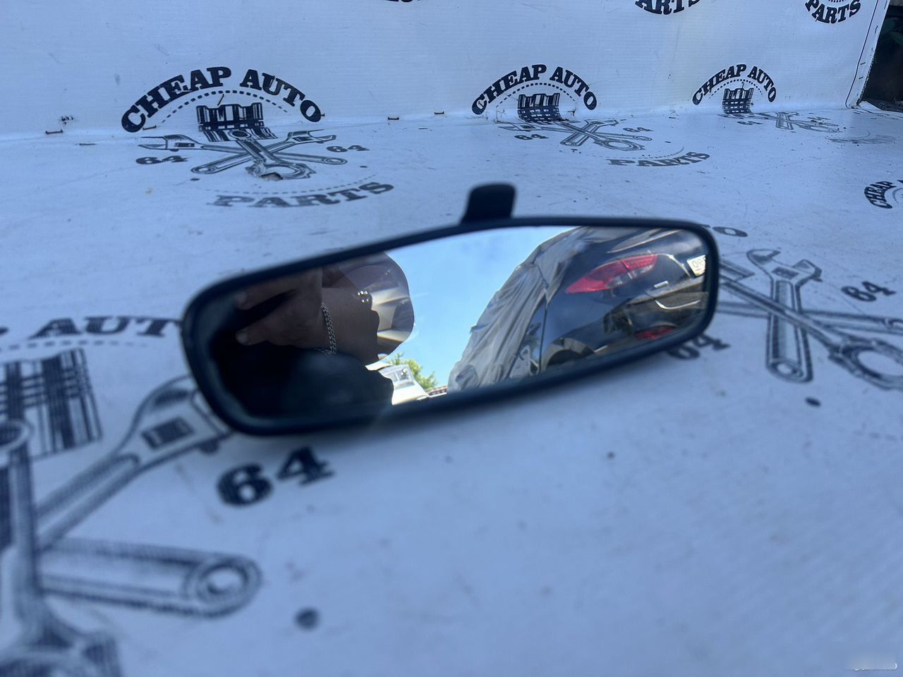 Зеркало заднего вида салона