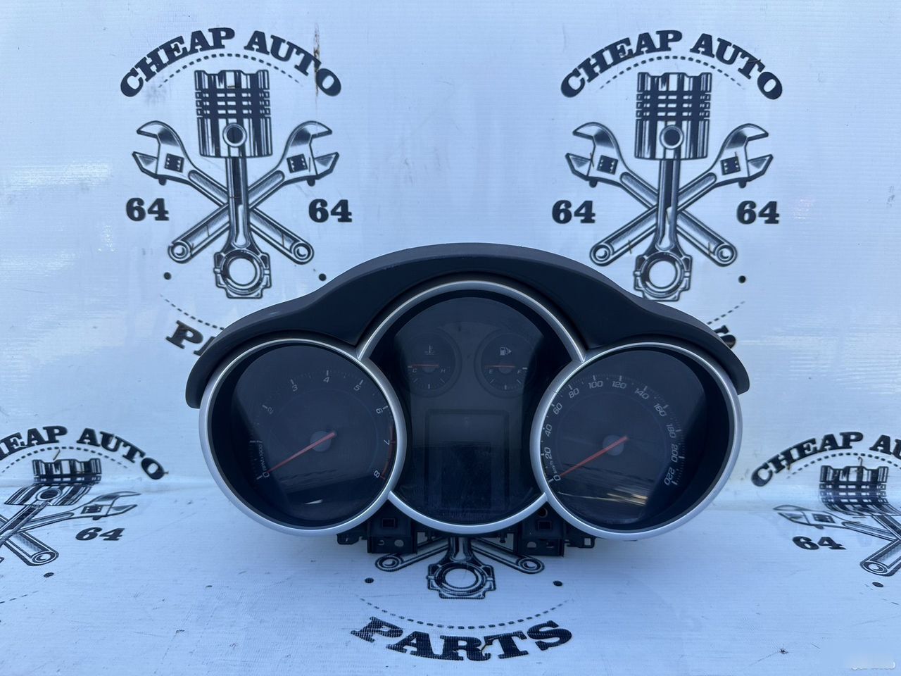 Панель приборов