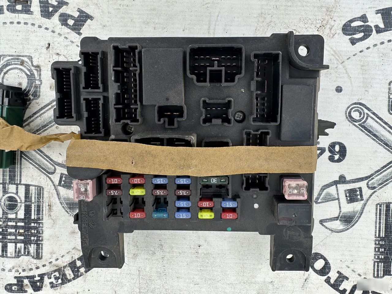 Блок предохранителей - Фото 3