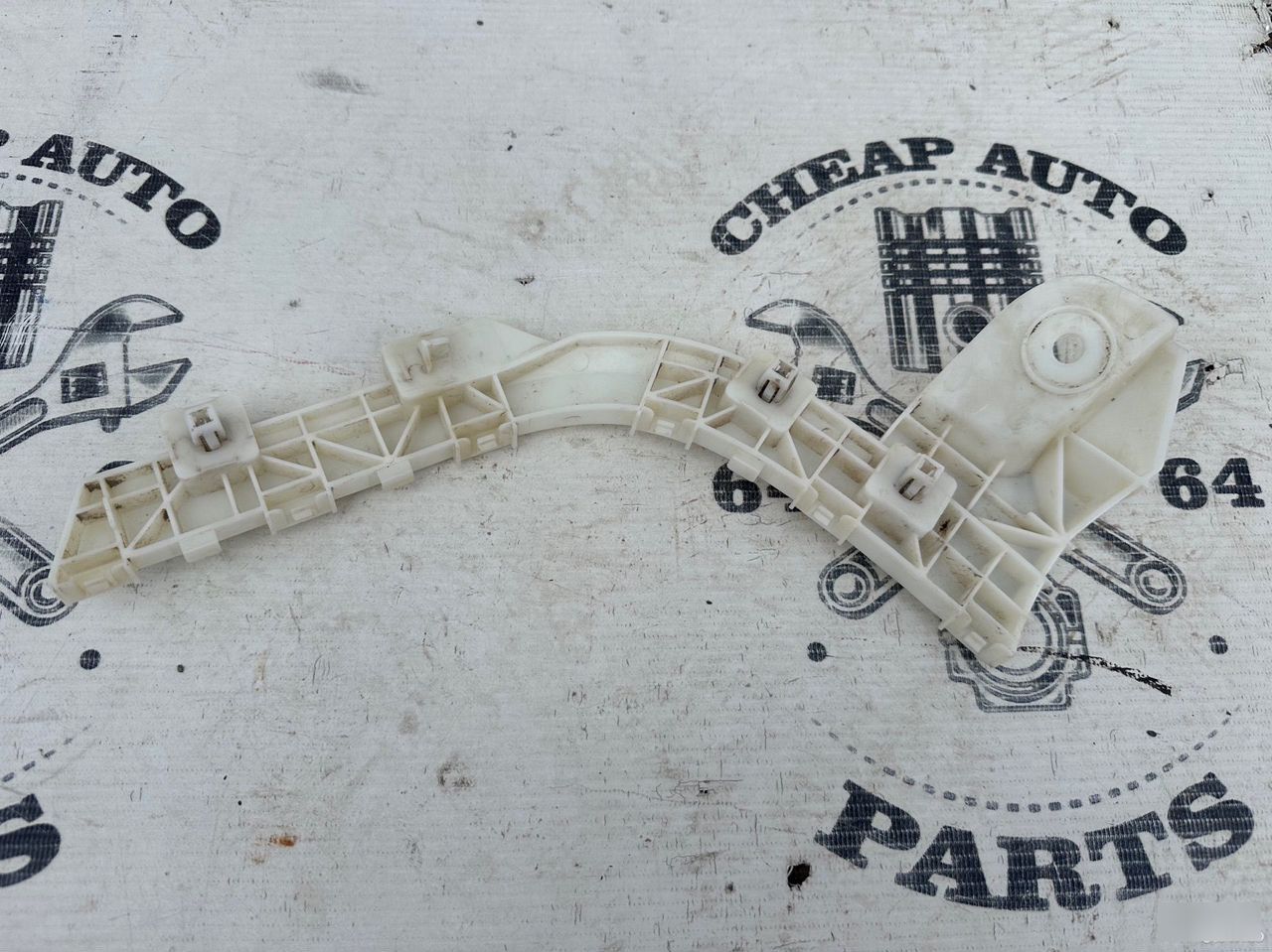 Крепление бампера