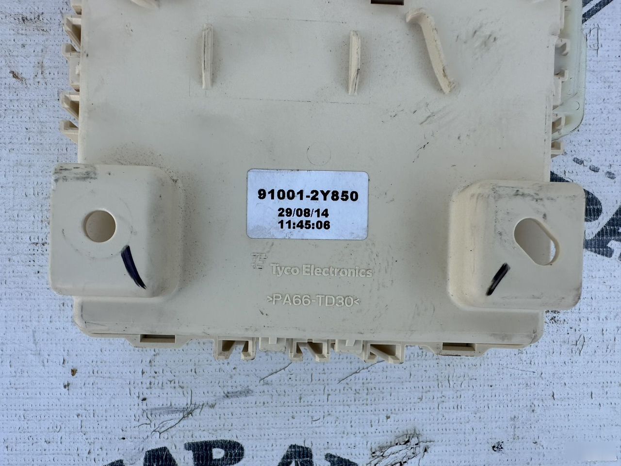 Блок предохранителей салона - Фото 5