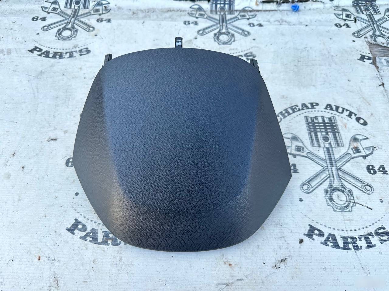 Козырек панели приборов