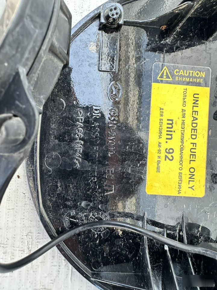 Лючок бензобака - Фото 8