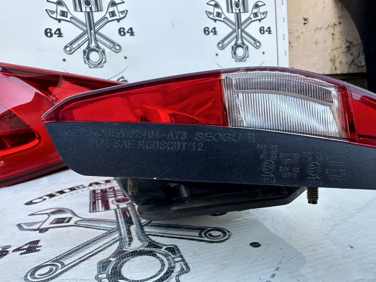 Фонари в крышку багажника - Фото 9