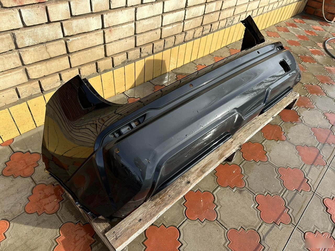 Бампер под парктроники