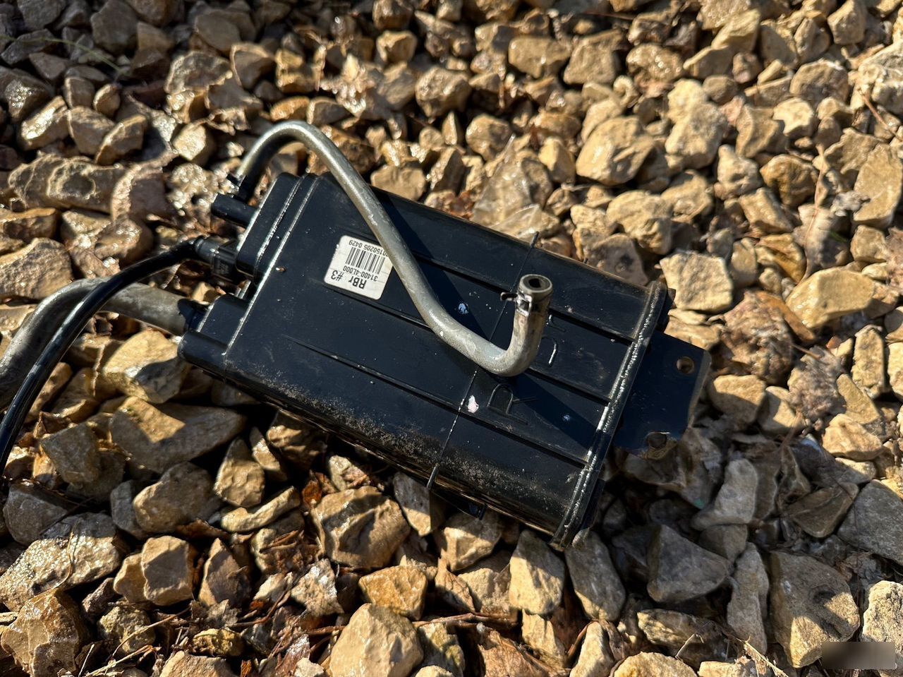 Угольный фильтр бензобака