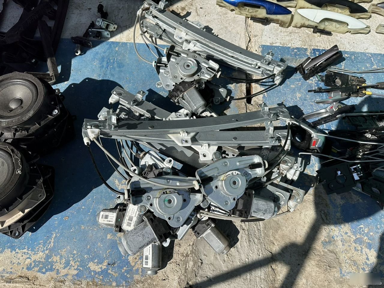 Стеклоподъемник двери