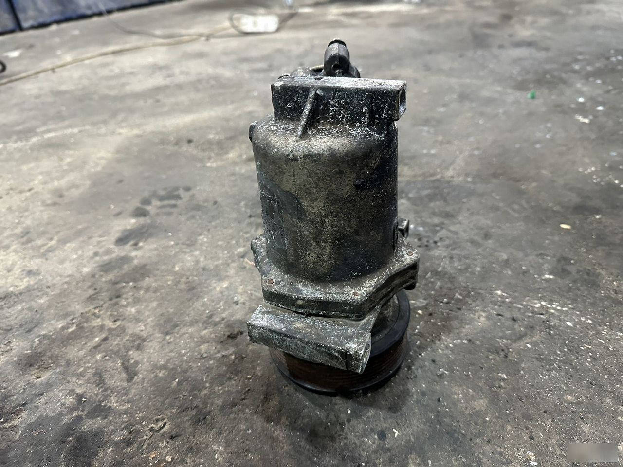 Компрессор кондиционера - Фото 5