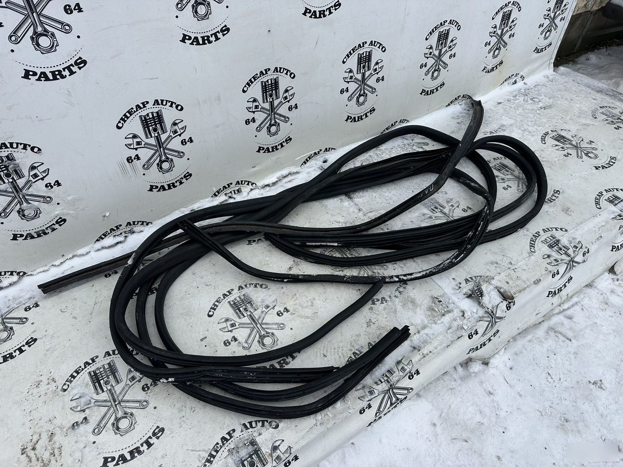 Уплотнители дверных проемов - Фото 3