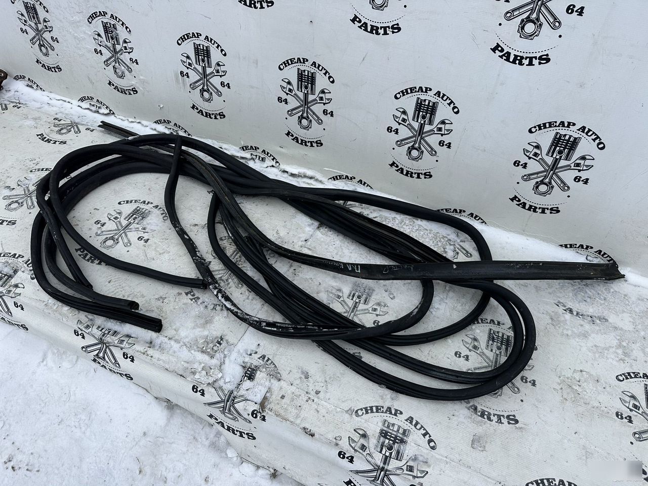 Уплотнители дверных проемов - Фото 4