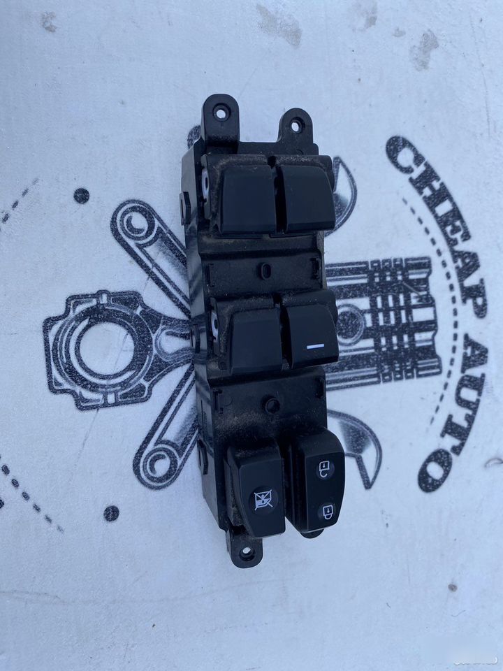 Блок кнопок стеклоподъемников - Фото 3