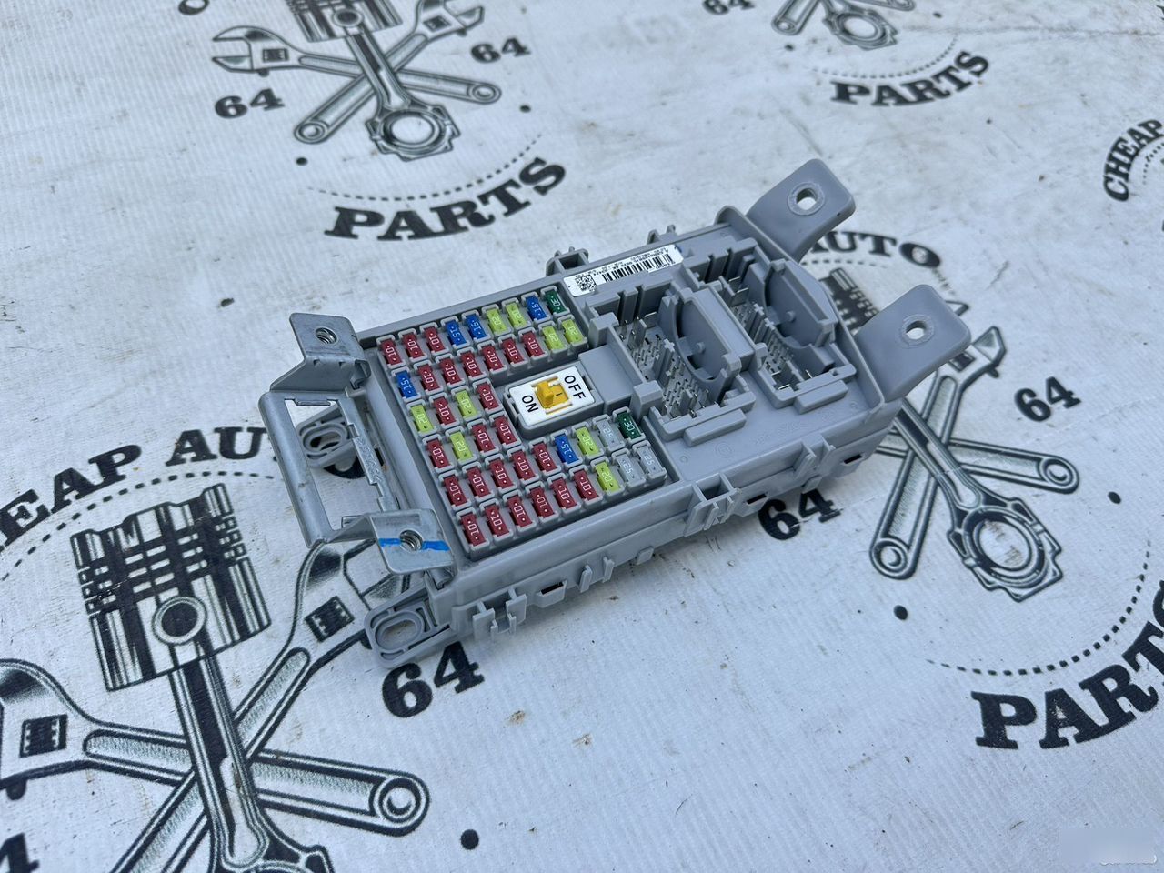 Блок предохранителей салона - Фото 4