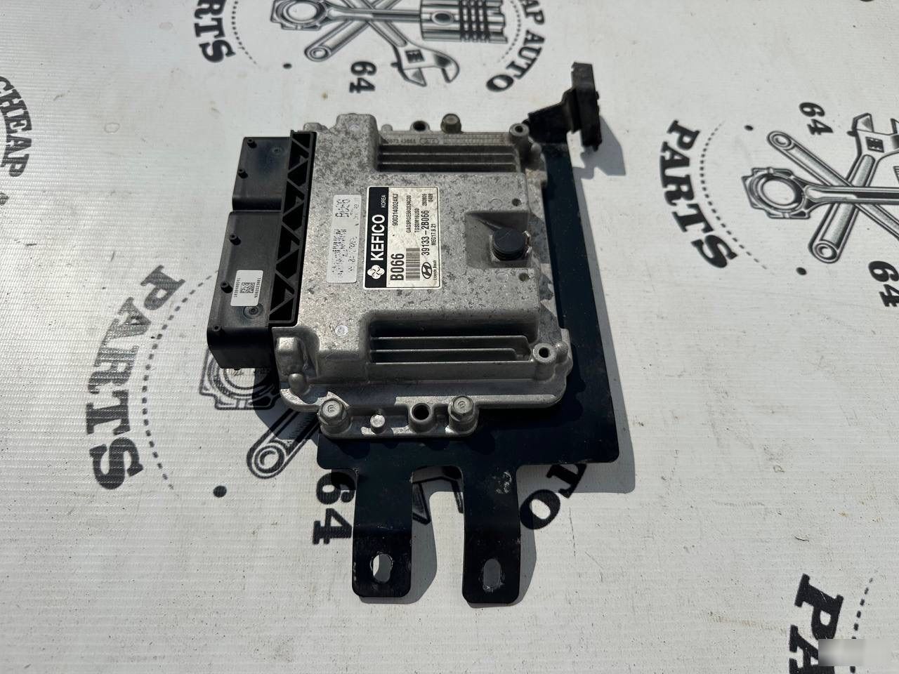 Блок управления двигателем - Фото 2