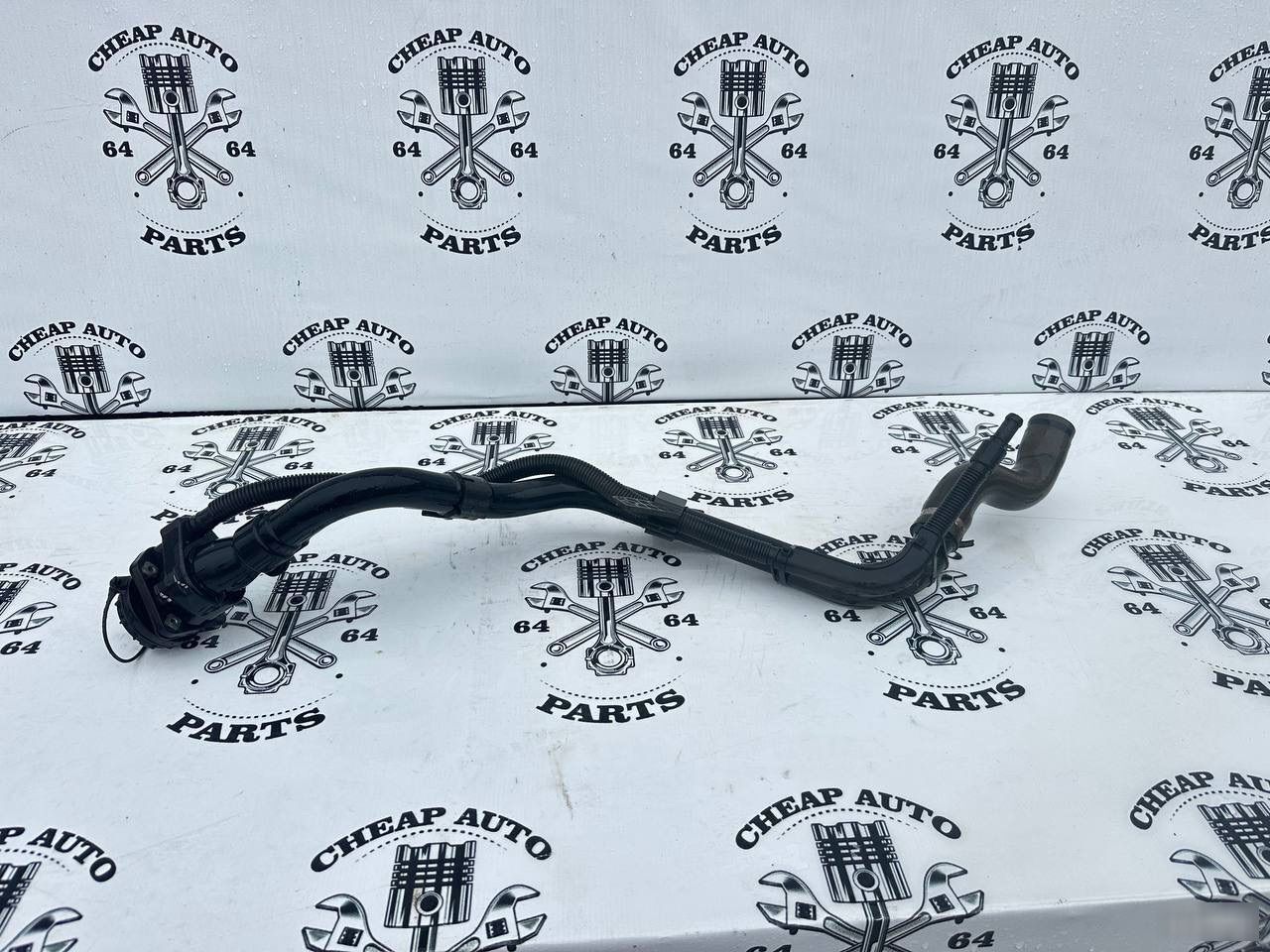 Горловина топливного бака