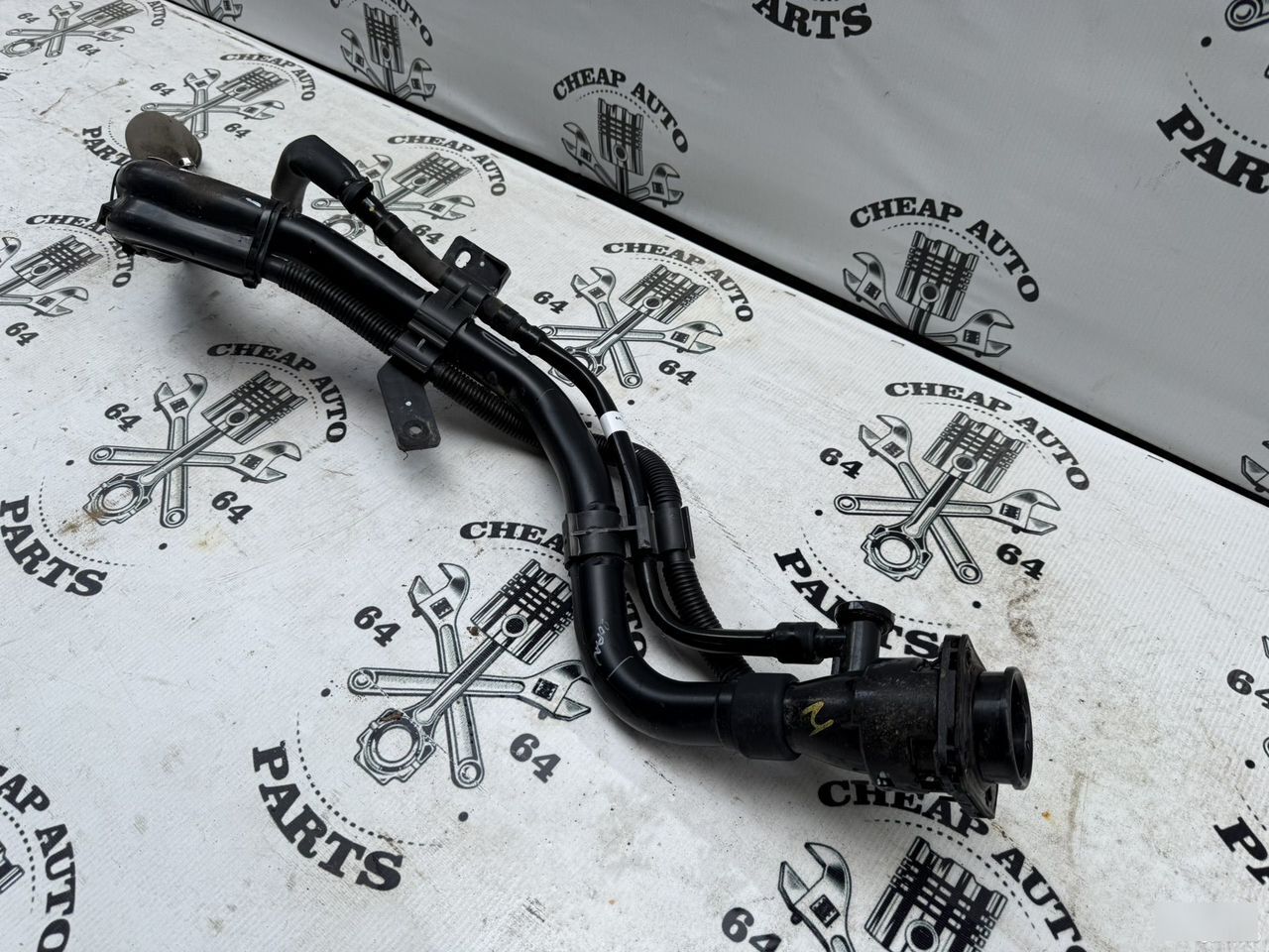 Заливная горловина бензобака - Фото 2