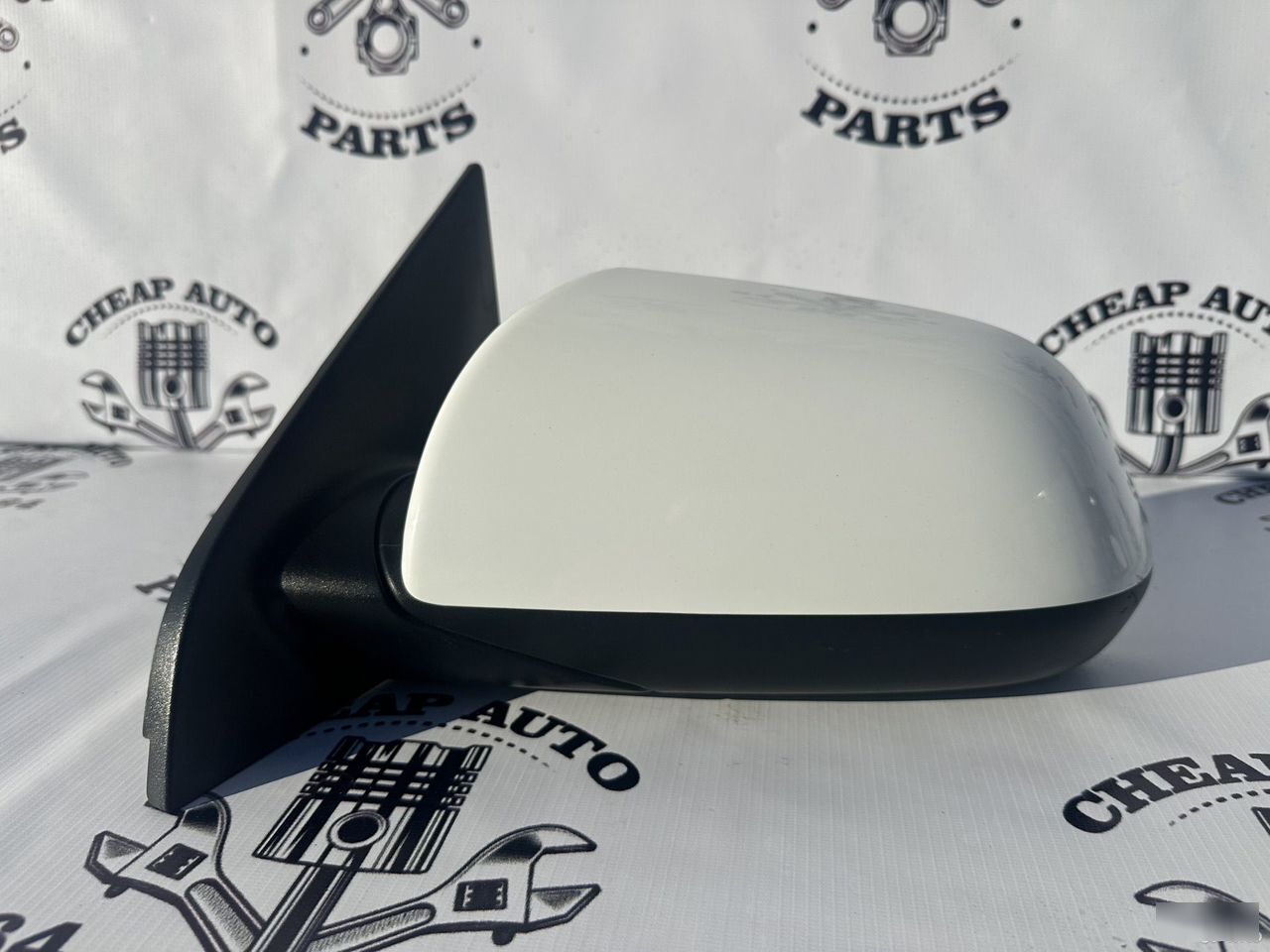 Зеркало заднего вида