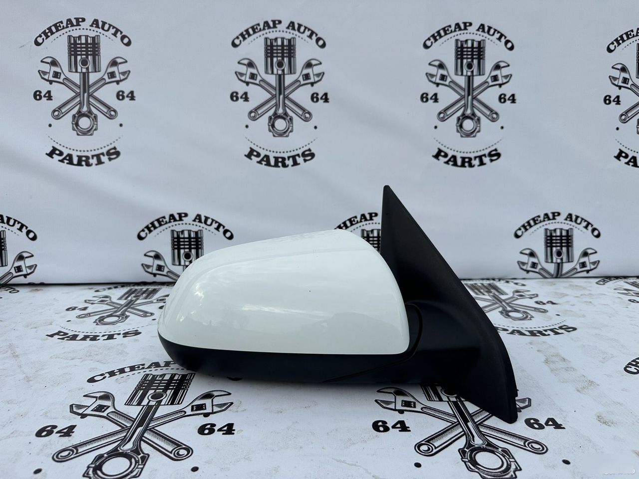 Зеркало заднего вида