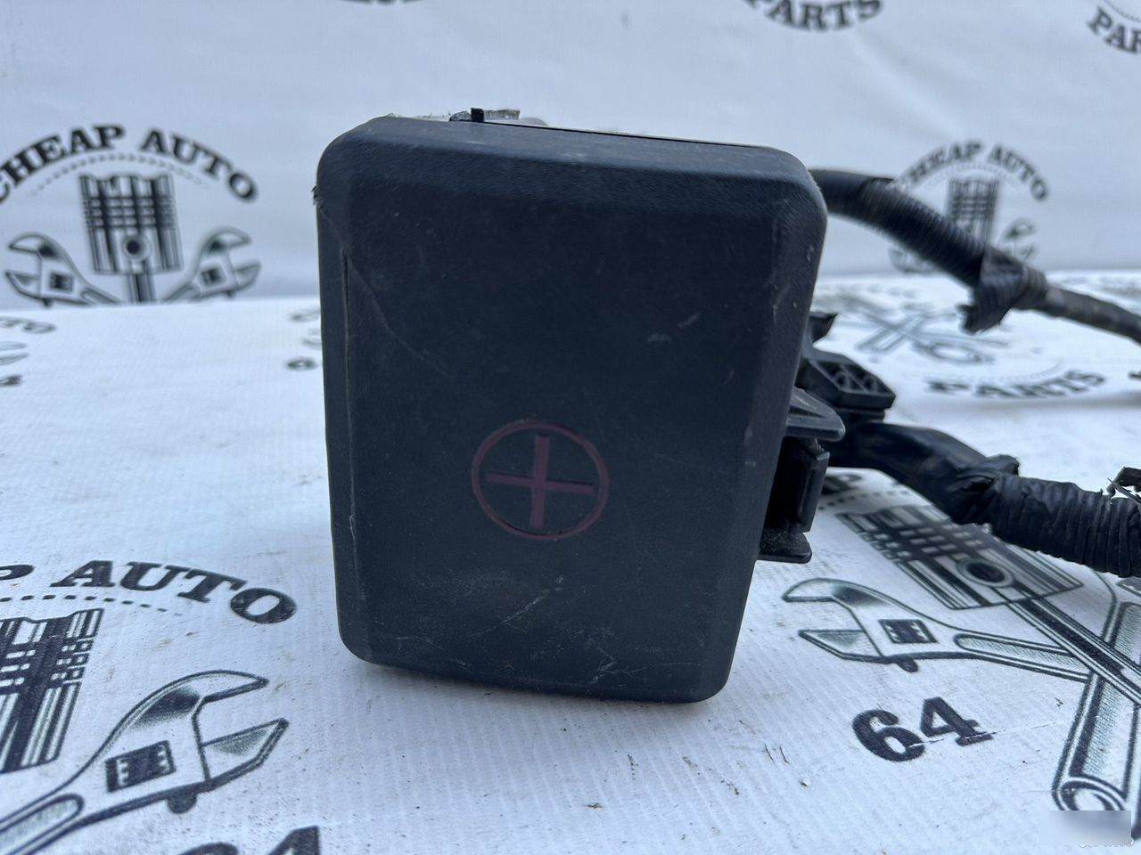 Клемма аккумулятора