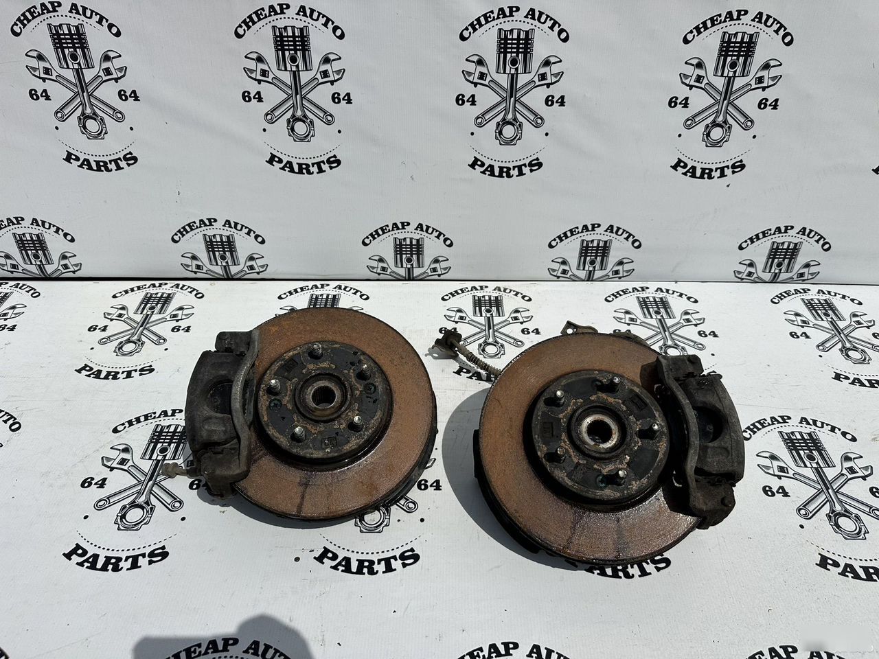 Кулак поворотный