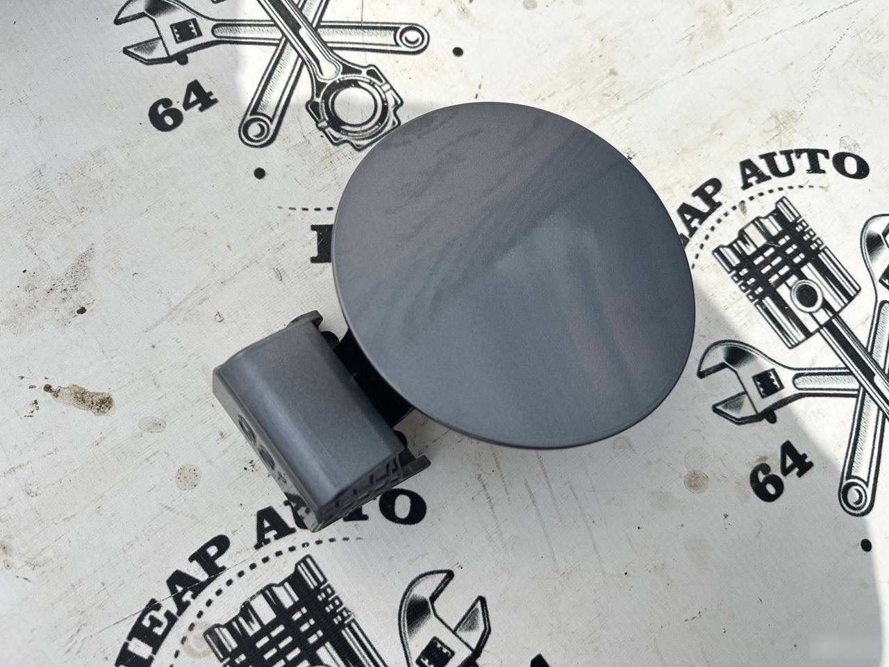 Лючок бензобака - Фото 3