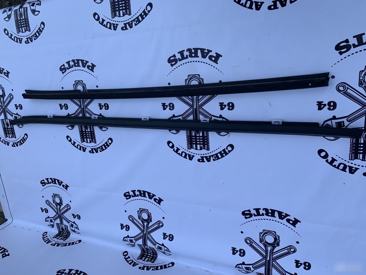 Молдинг стекла двери - Фото 3