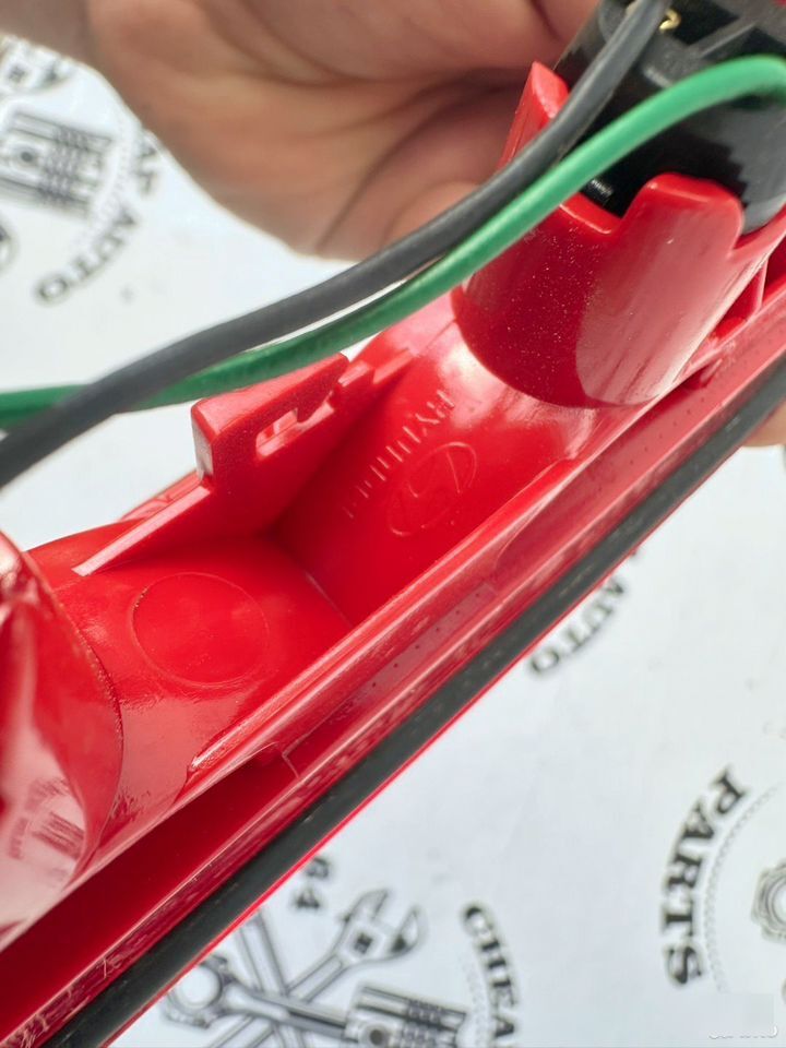 Стоп-сигнал крышки багажника - Фото 5