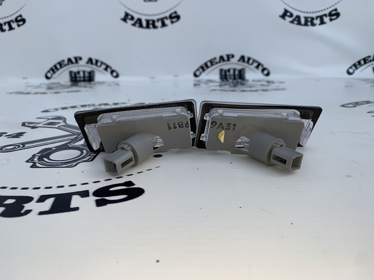 Фонарики крышки багажника - Фото 3