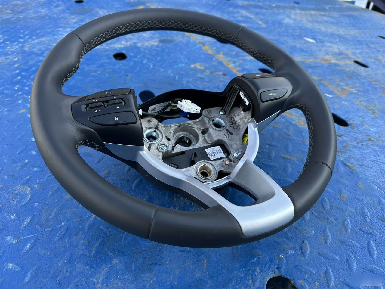 Руль - Фото 8